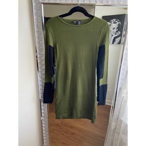 Green long sleeve sweater dress